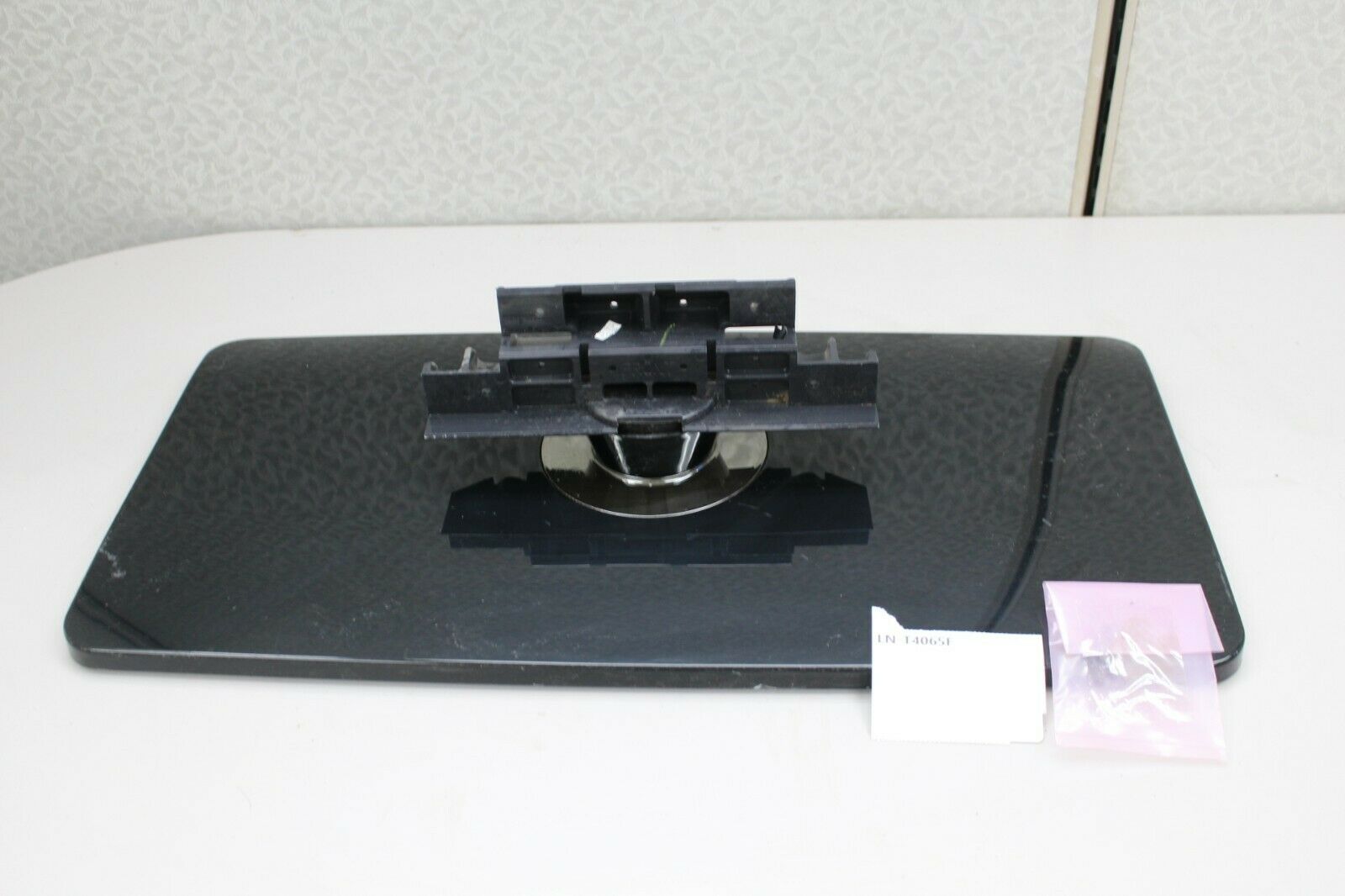 Samsung LCD TV LN-T4065F Base Stand